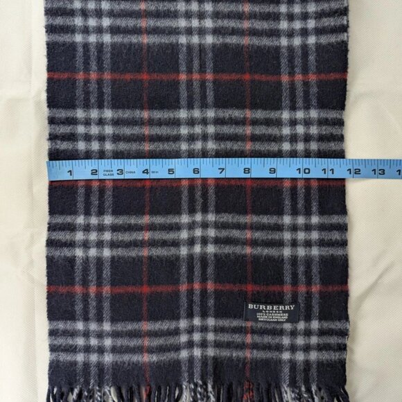 Authentic Burberry Check Scarf – Unisex Cashmere – Pre-Owned – Fast Dispatch - Picture 6 of 6